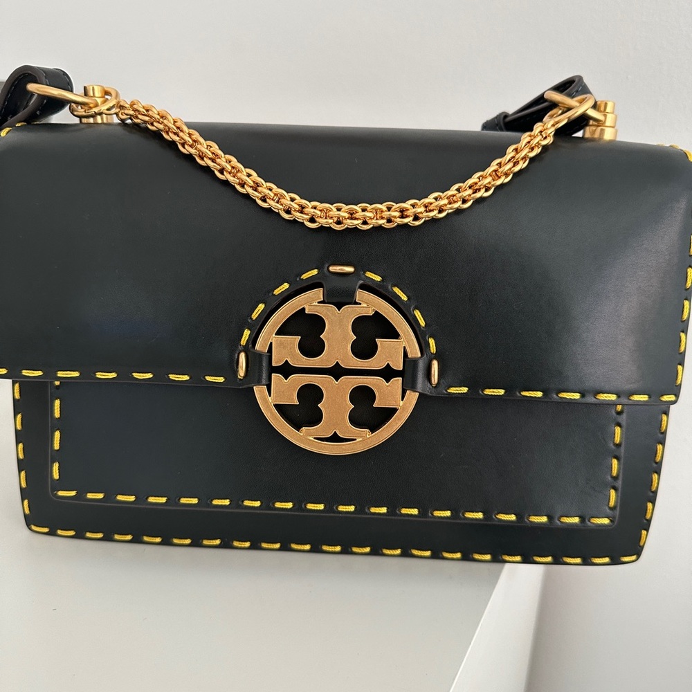 MILLER SHOULDER BAG deep Kelp color.